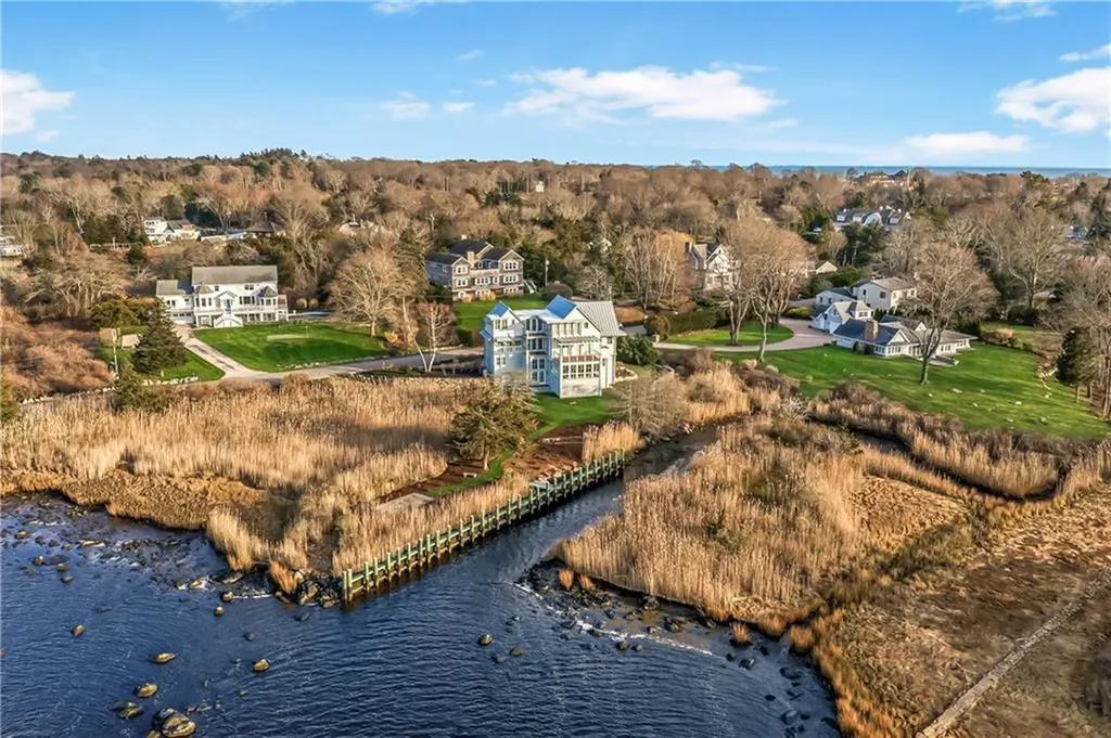 111 Avondale Road Westerly RI 02891