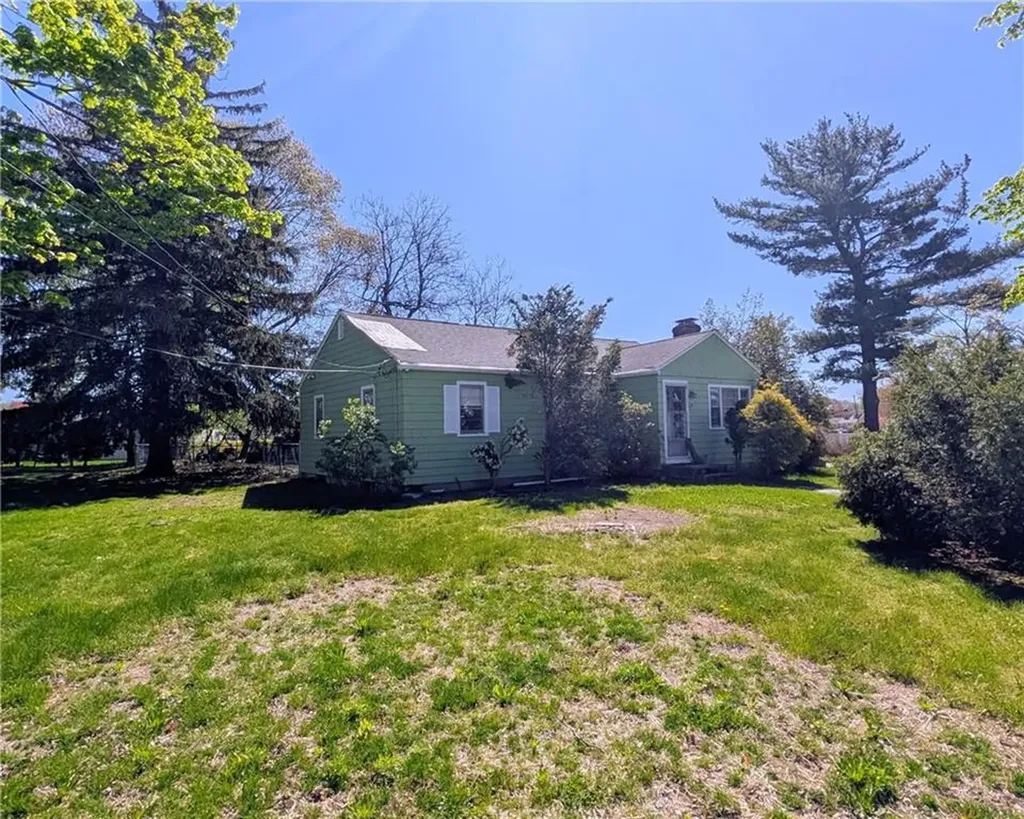 46 Eden Crest Drive Cranston RI 02921