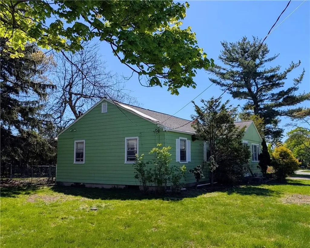 46 Eden Crest Drive Cranston RI 02921