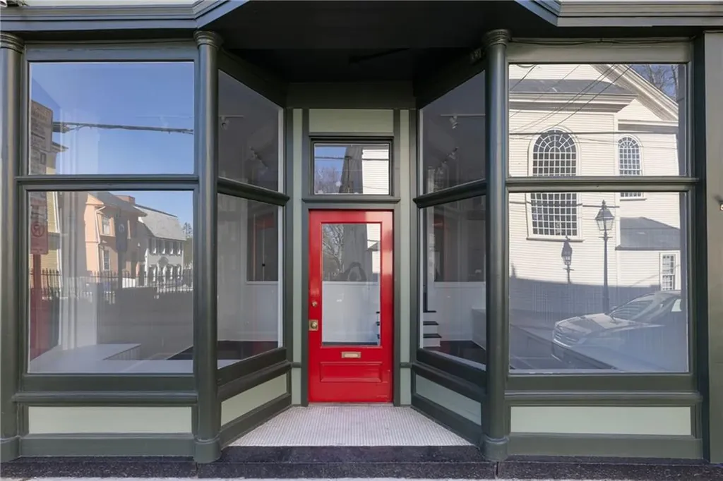 138 Spring Street Newport RI 02840