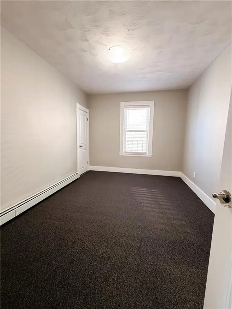 528 Privilege Street Woonsocket RI 02895