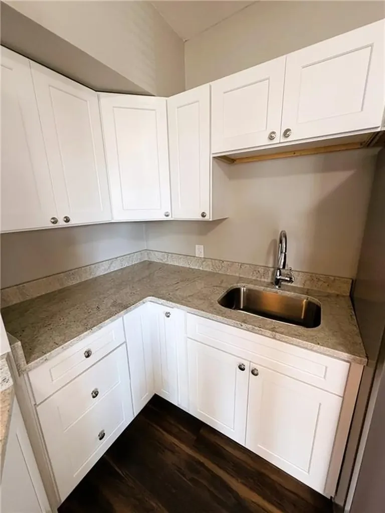 528 Privilege Street Woonsocket RI 02895