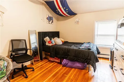 131 Roma Street East Providence RI 02914