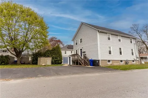 131 Roma Street East Providence RI 02914
