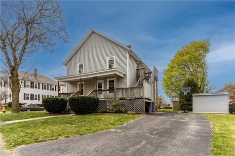 131 Roma Street East Providence RI 02914