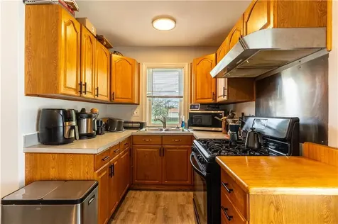 131 Roma Street East Providence RI 02914