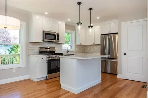 83 Cadora Avenue Warwick RI 02886