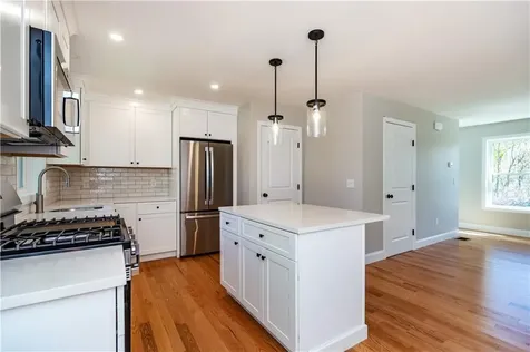 83 Cadora Avenue Warwick RI 02886