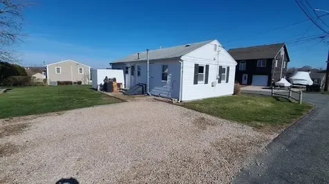 2 Robertson Road Narragansett RI 02882