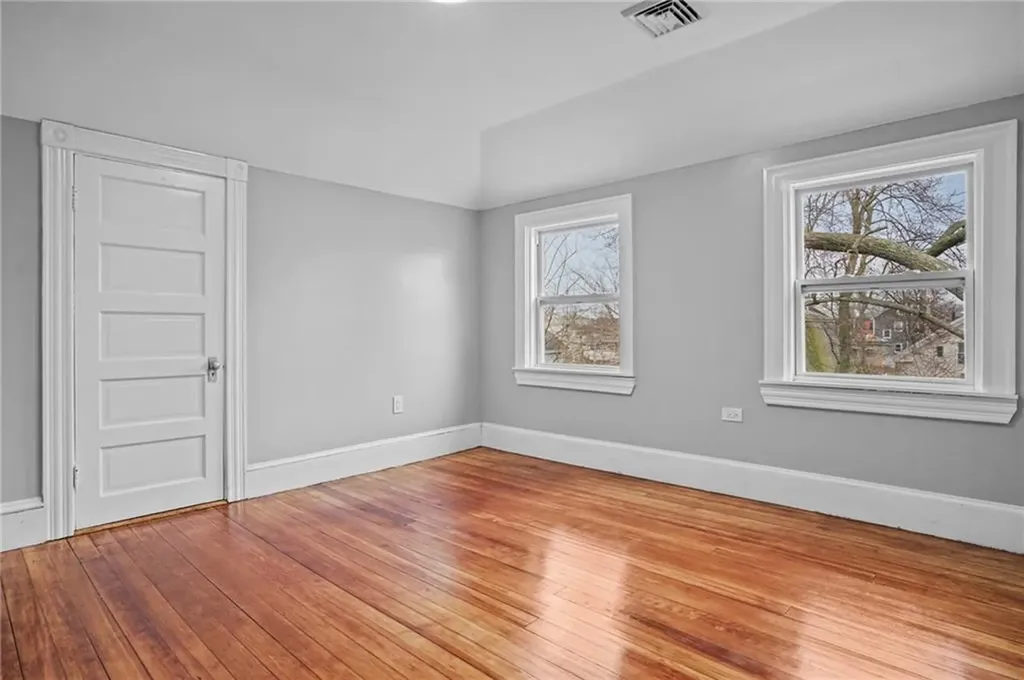 141 Briggs Street Providence RI 02905