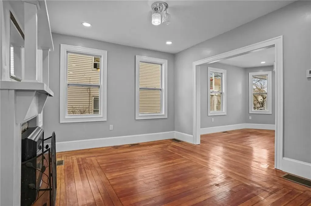 141 Briggs Street Providence RI 02905