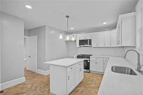 141 Briggs Street Providence RI 02905