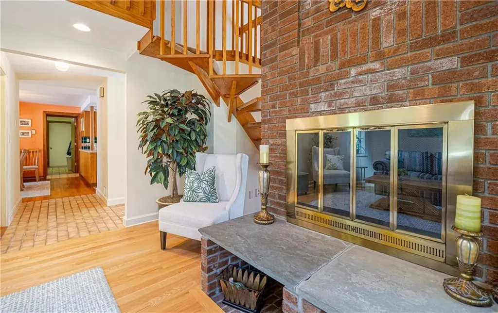282 Byron Randall Road Scituate RI 02857