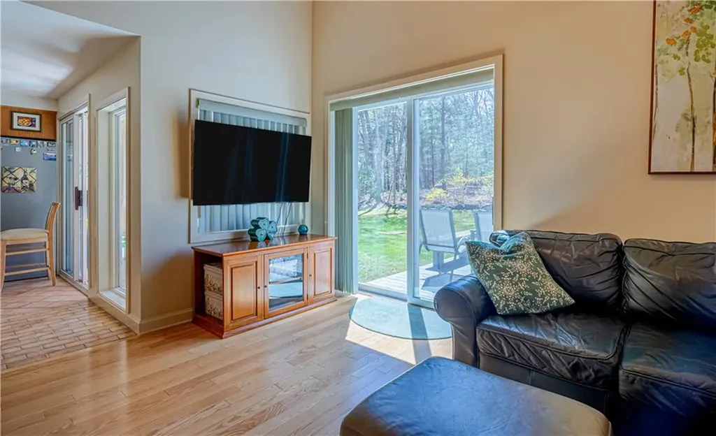 282 Byron Randall Road Scituate RI 02857