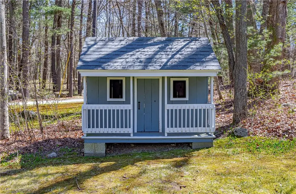 282 Byron Randall Road Scituate RI 02857