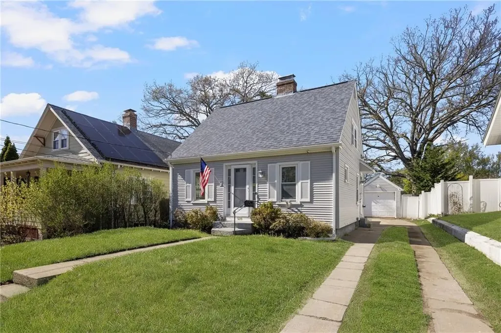 131 Blackamore Avenue Cranston RI 02910