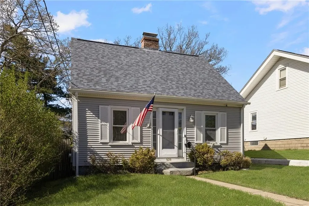 131 Blackamore Avenue Cranston RI 02910