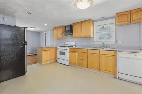 131 Blackamore Avenue Cranston RI 02910
