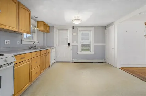 131 Blackamore Avenue Cranston RI 02910
