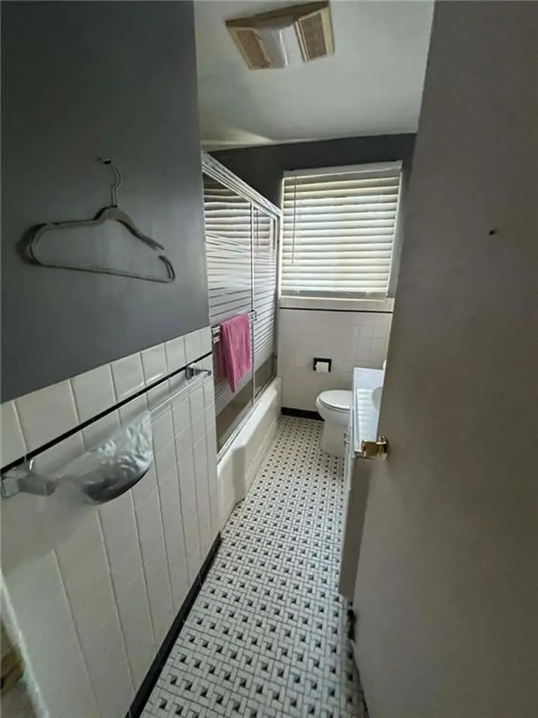 65 Hillcrest Avenue Pawtucket RI 02860