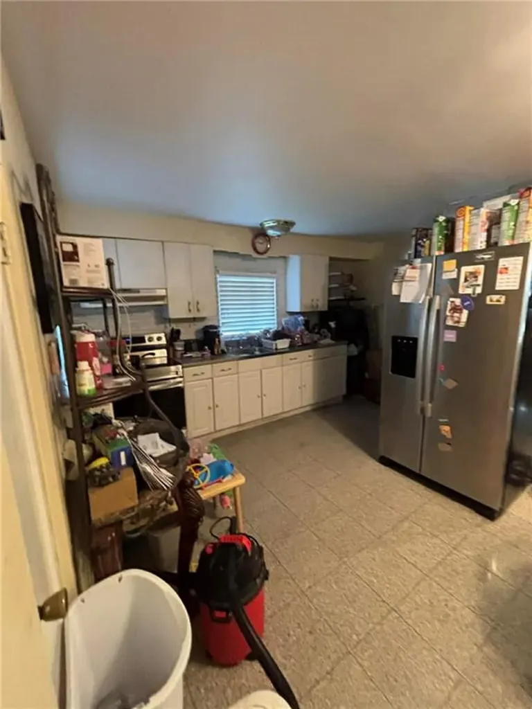65 Hillcrest Avenue Pawtucket RI 02860