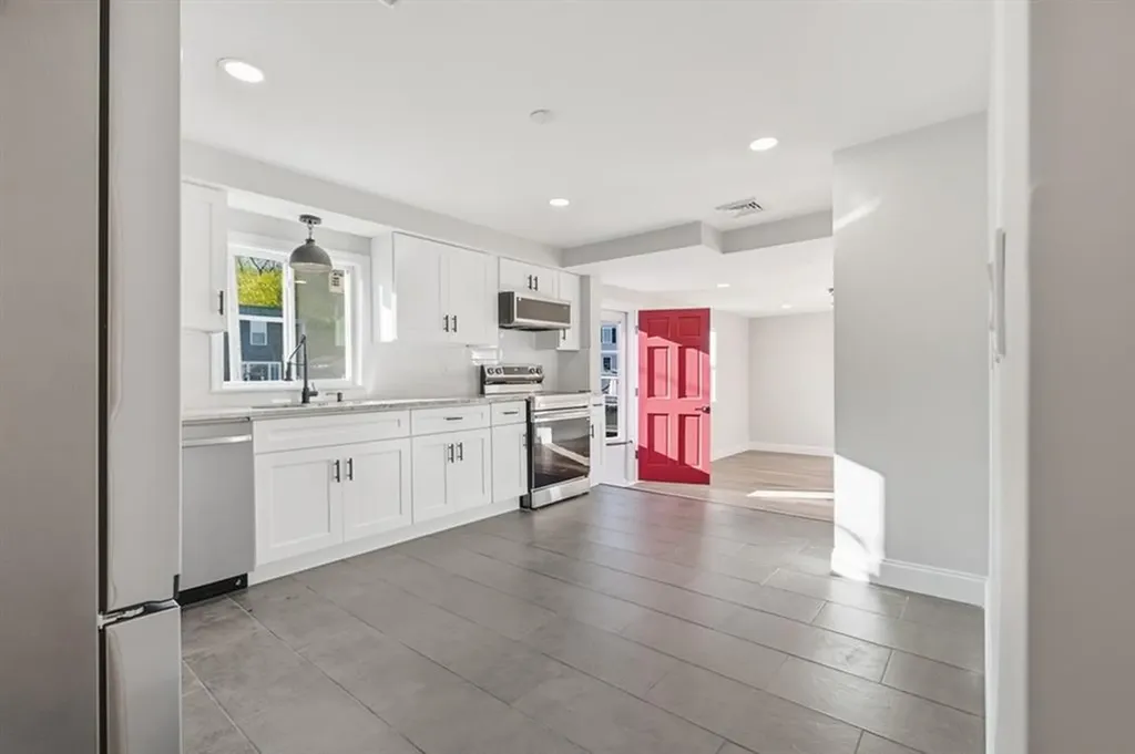 73 Tucker Street Lincoln RI 02865