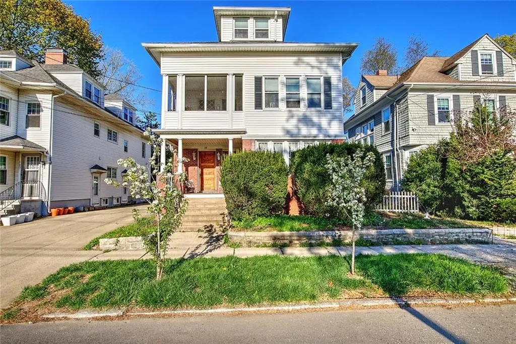 117 119 Cole Avenue Providence RI 02906