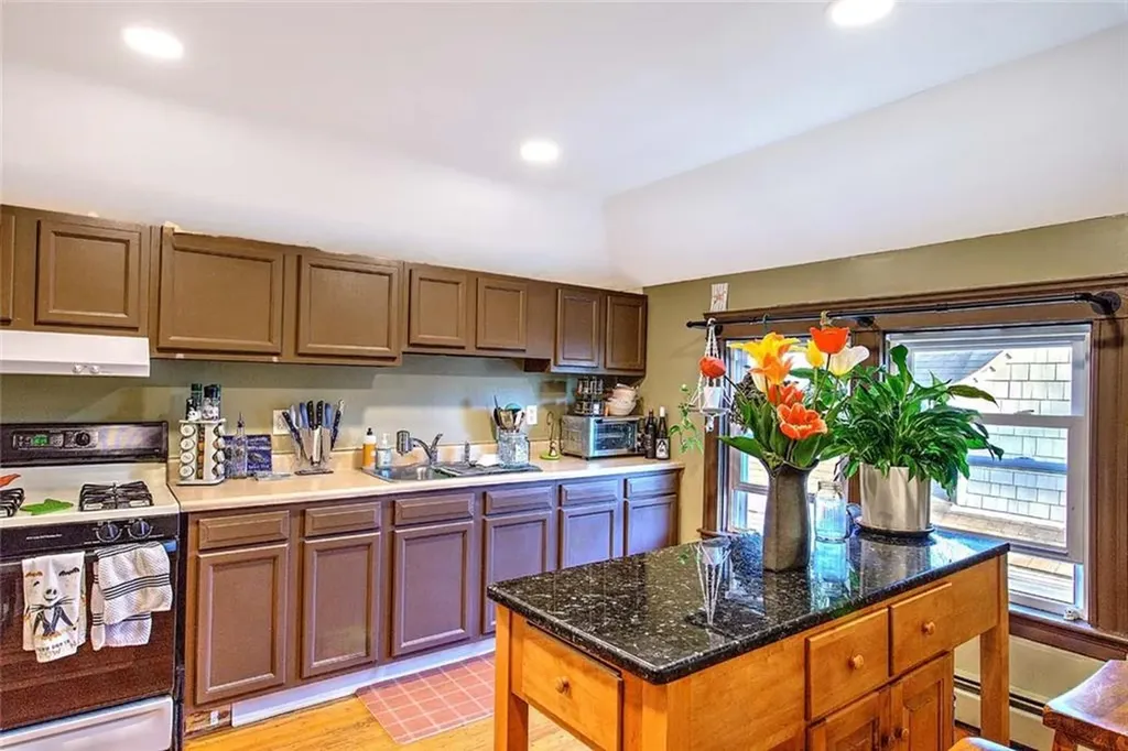 117 119 Cole Avenue Providence RI 02906