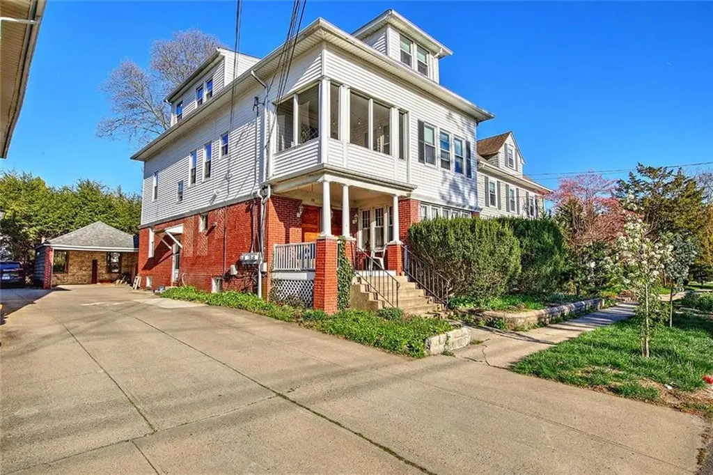 117 119 Cole Avenue Providence RI 02906