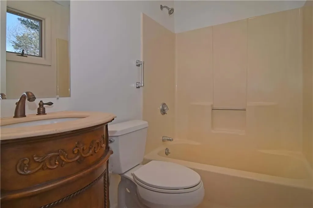 23 C Castle Rock Drive Charlestown RI 02813