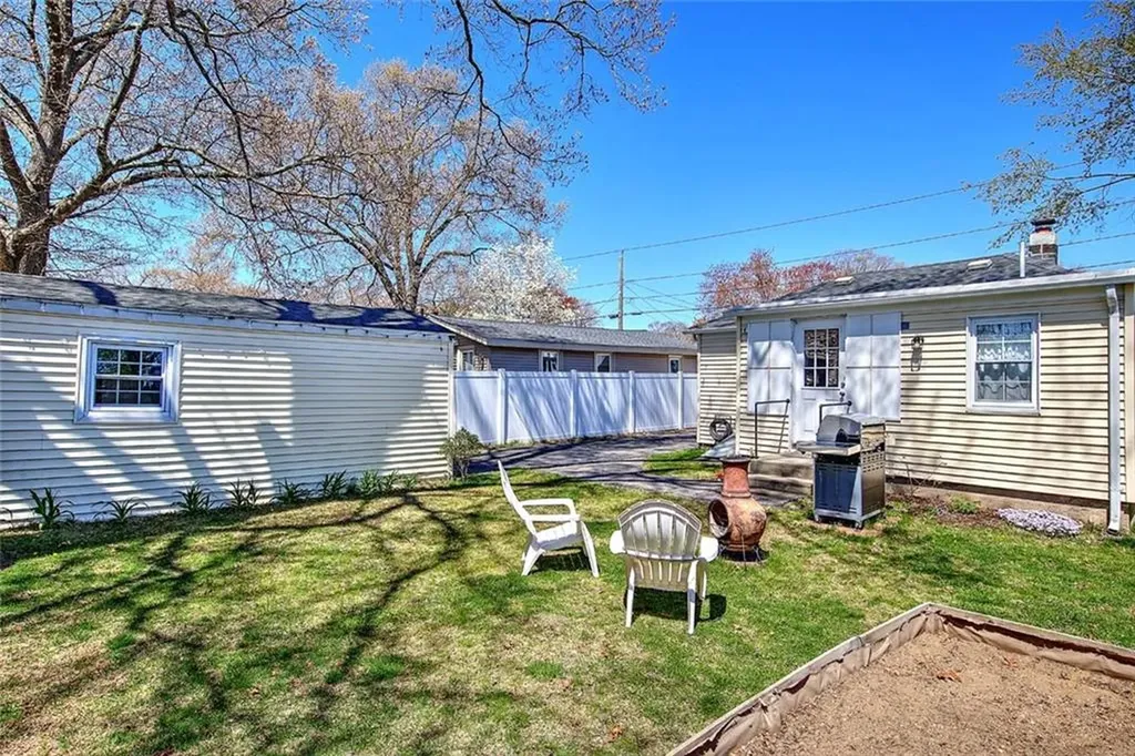40 Northup Street Warwick RI 02889
