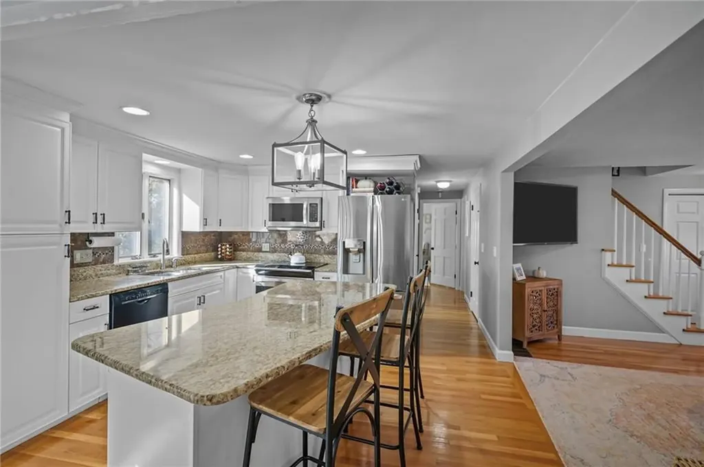 38 Angela Avenue Cranston RI 02921