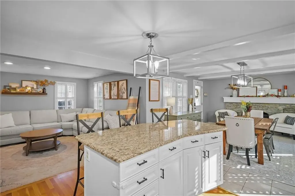 38 Angela Avenue Cranston RI 02921