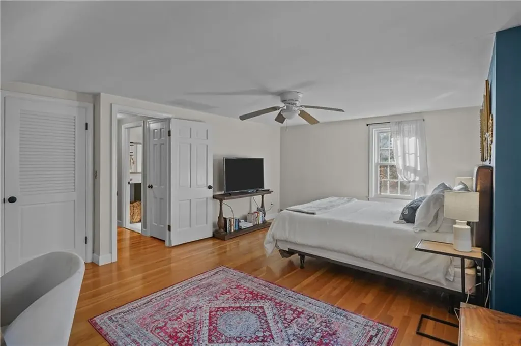 38 Angela Avenue Cranston RI 02921