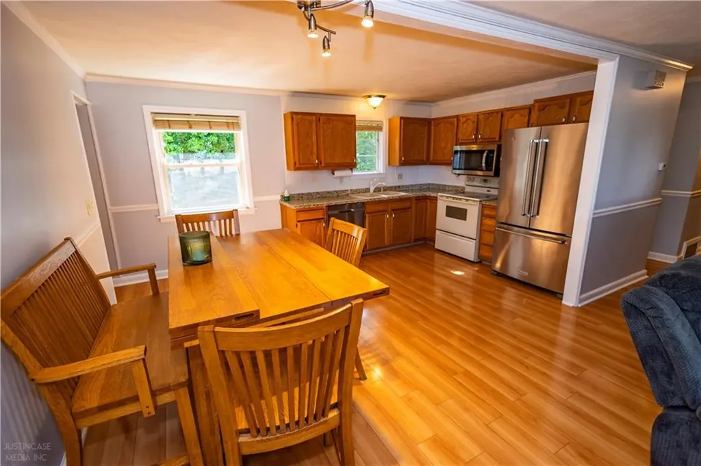 7 Plymouth Road North Providence RI 02904