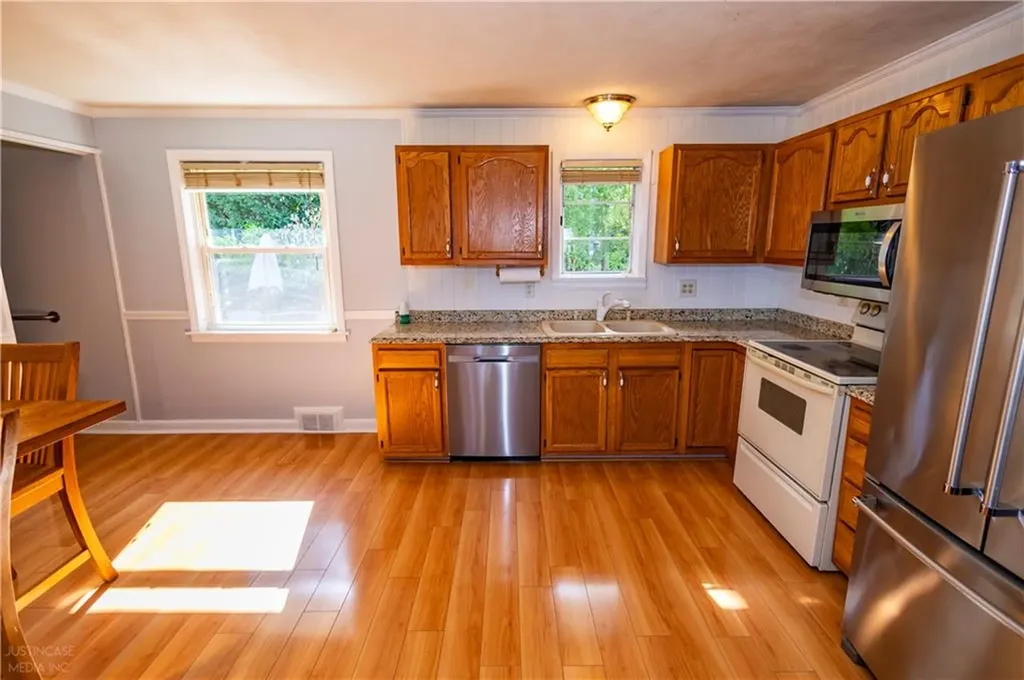 7 Plymouth Road North Providence RI 02904