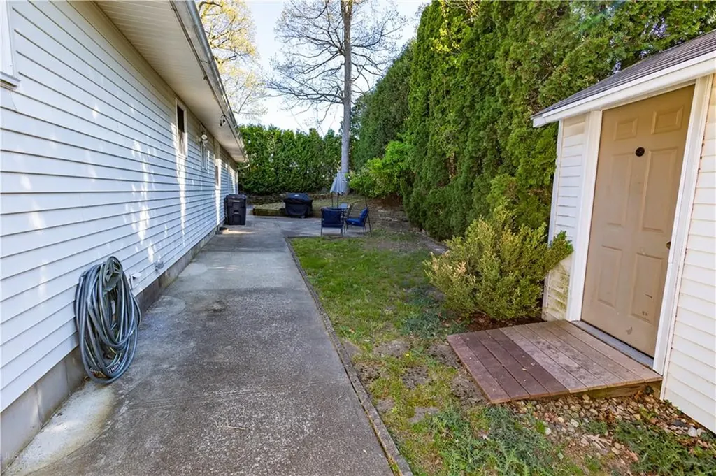 7 Plymouth Road North Providence RI 02904