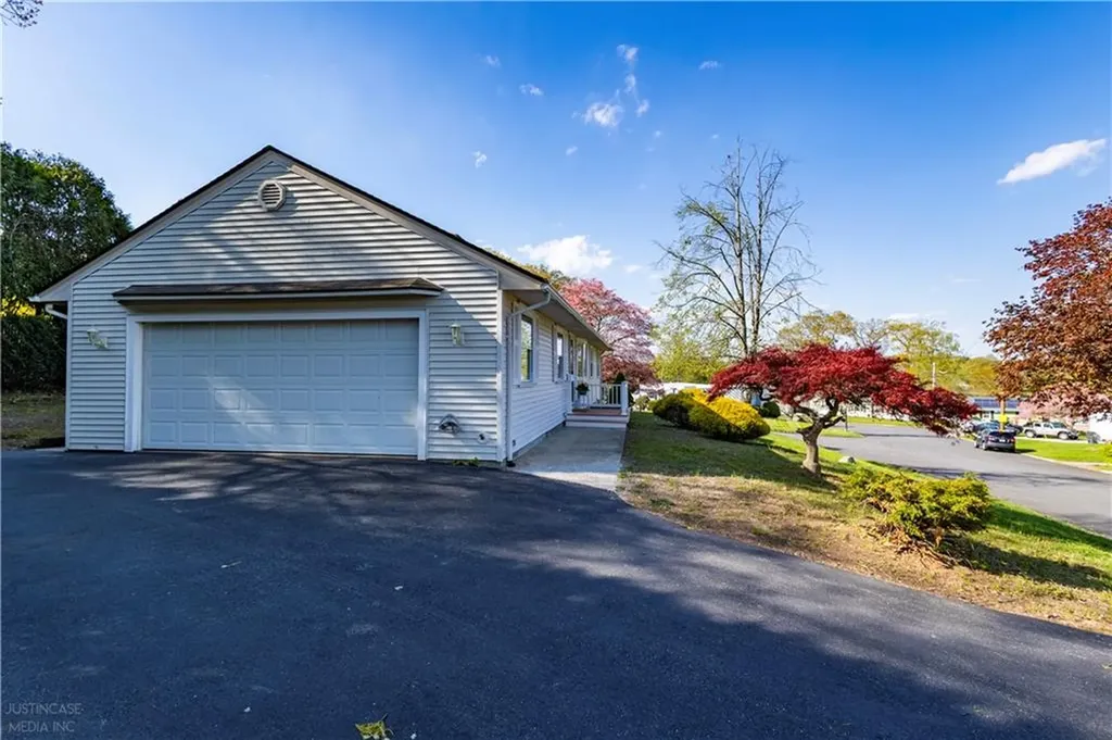 7 Plymouth Road North Providence RI 02904