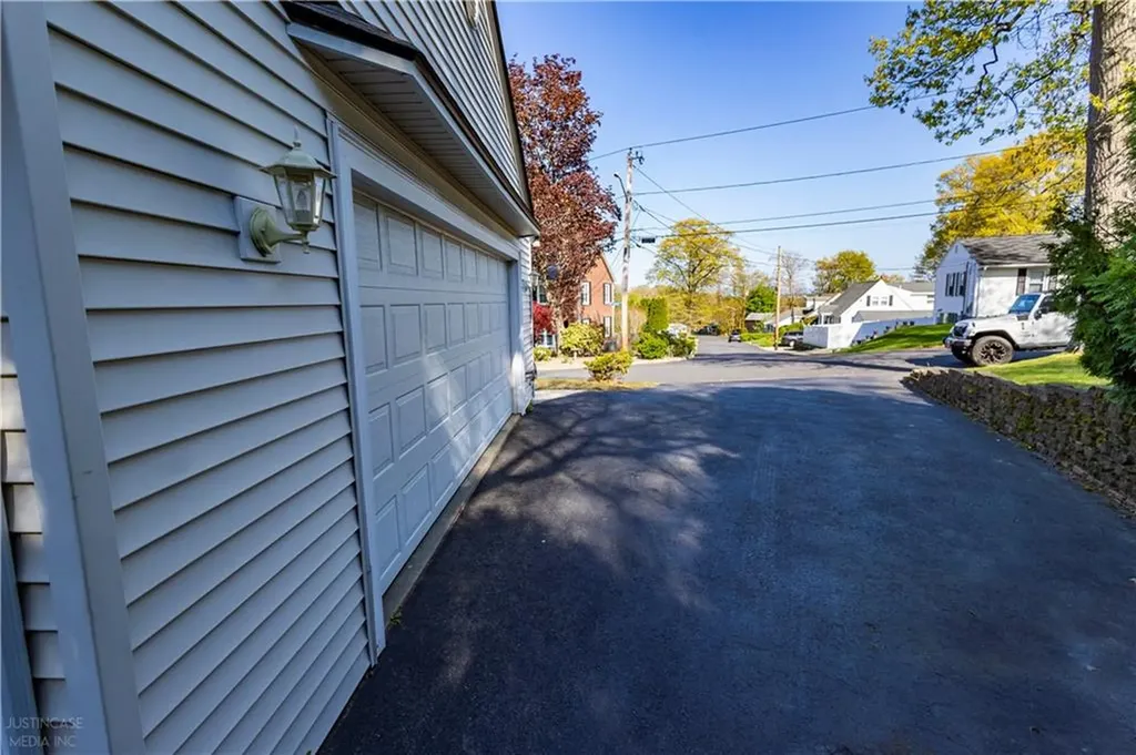 7 Plymouth Road North Providence RI 02904