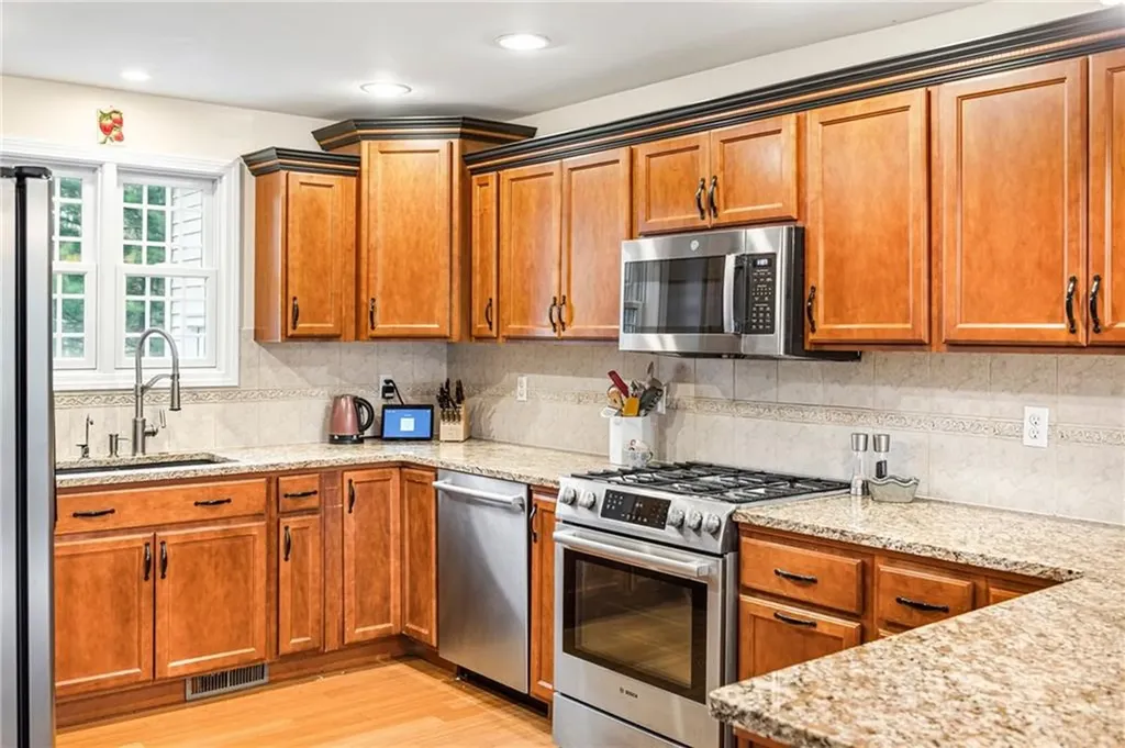 3 Haines Park Road Barrington RI 02806