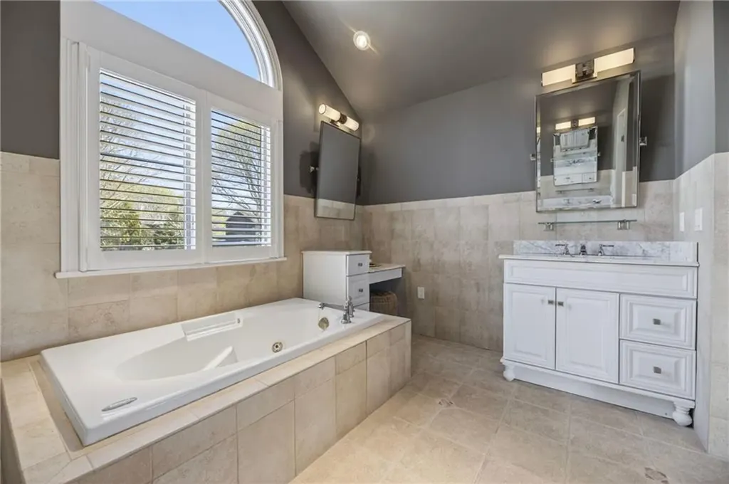 38 Pierce Avenue Jamestown RI 02835