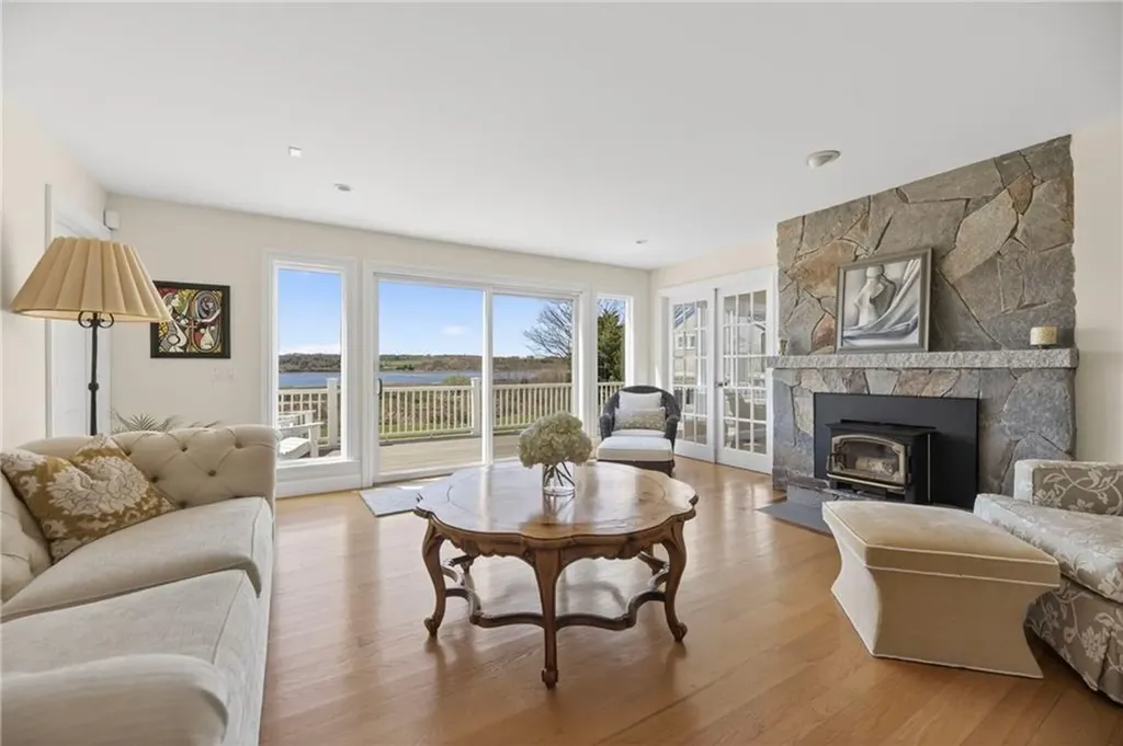 38 Pierce Avenue Jamestown RI 02835