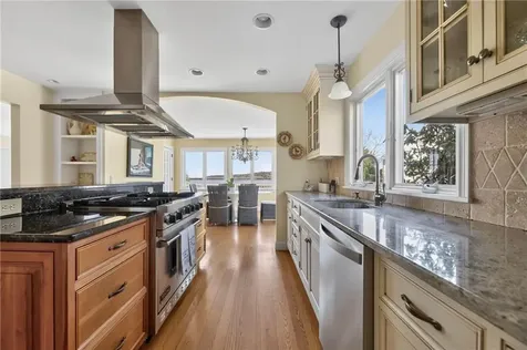 38 Pierce Avenue Jamestown RI 02835