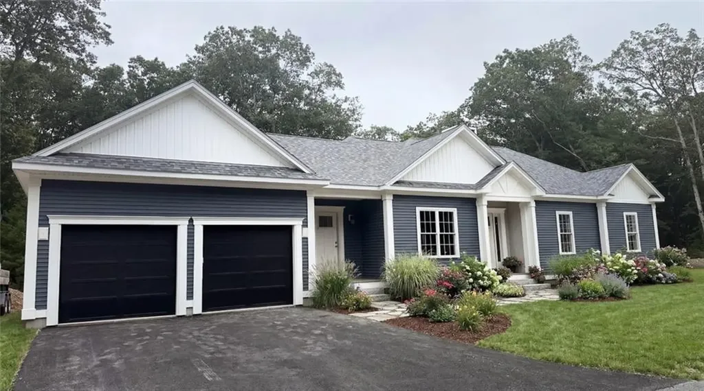 11 Fox Run Trail Smithfield RI 02917