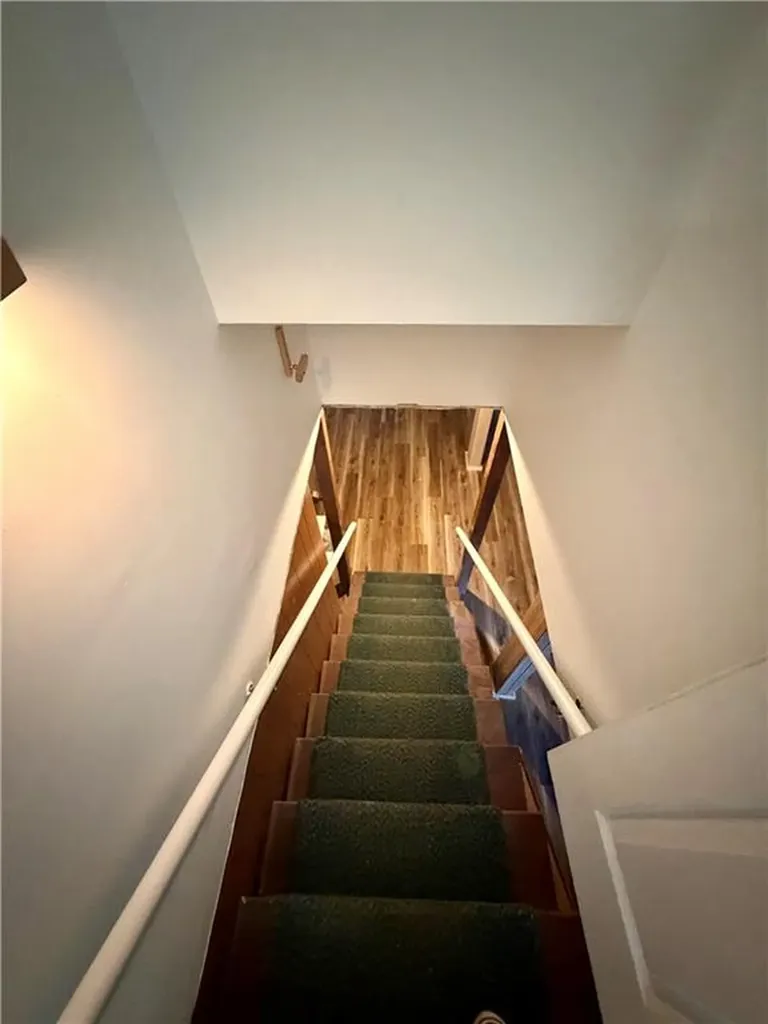 3 Wood Road Middletown RI 02842