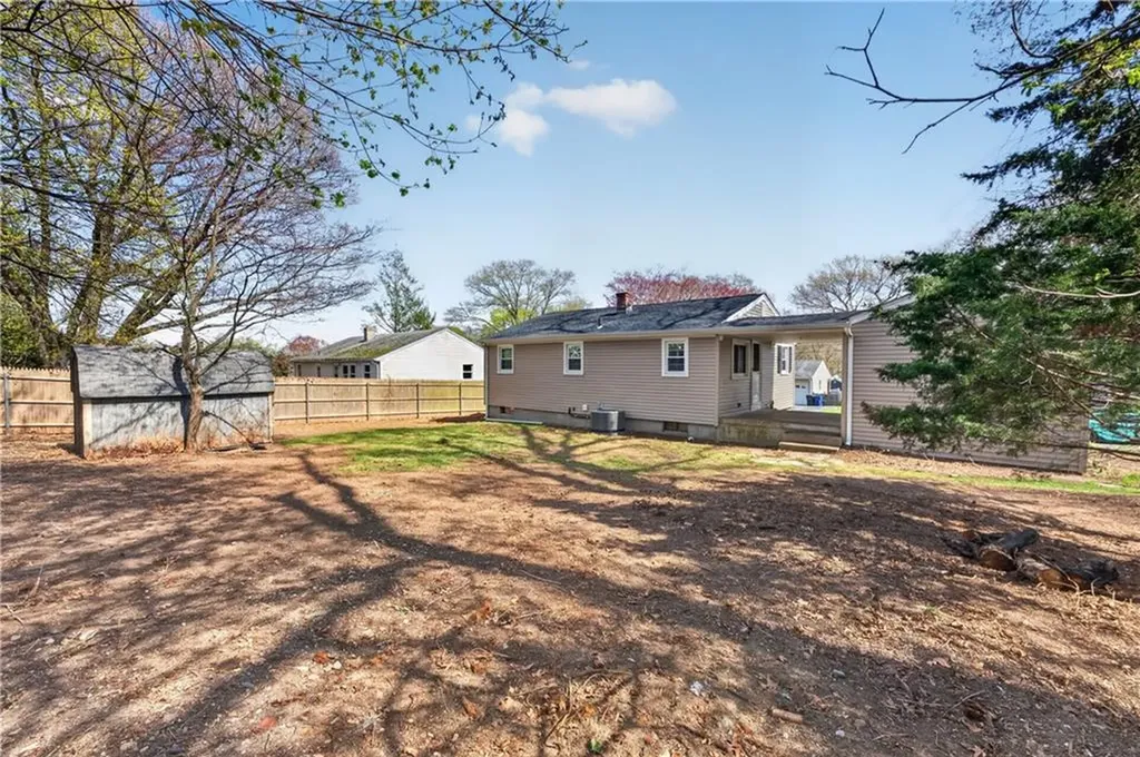 45 Winthrop Road Warwick RI 02888