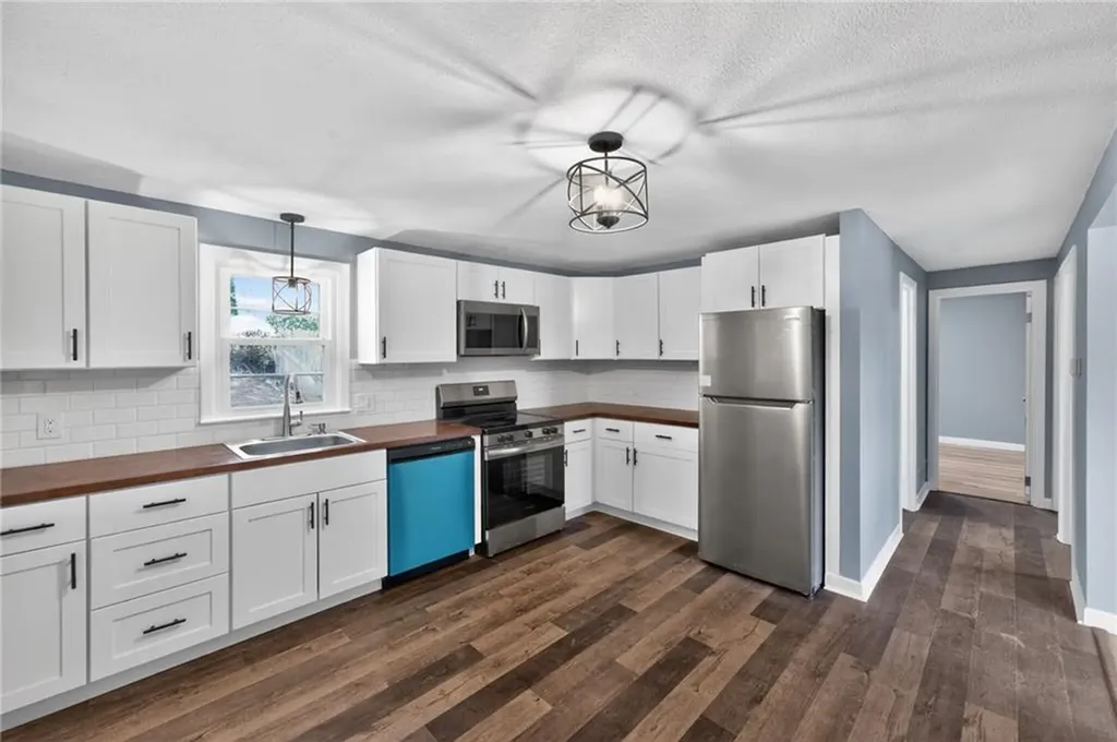 45 Winthrop Road Warwick RI 02888
