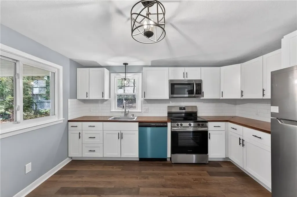 45 Winthrop Road Warwick RI 02888