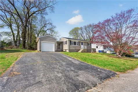 45 Winthrop Road Warwick RI 02888
