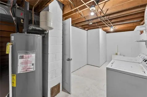 45 Winthrop Road Warwick RI 02888